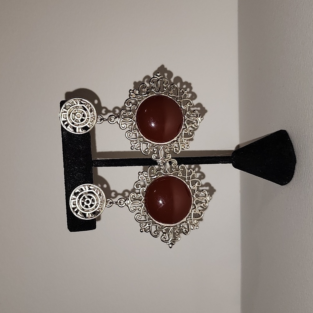 KJL Kenneth Jay Lane signed vintage silver filigree Cabochan dangle clip earring